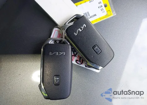 2023 Kia K5 Gt-Line z USA, uszkodzony, nr VIN 5XXG64J25PG180296